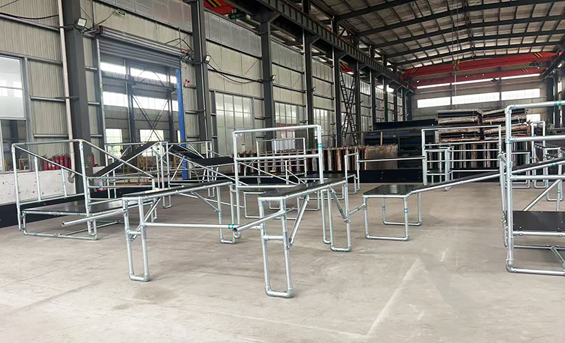 出口到俄羅斯的追逐抓人跑酷設(shè)施